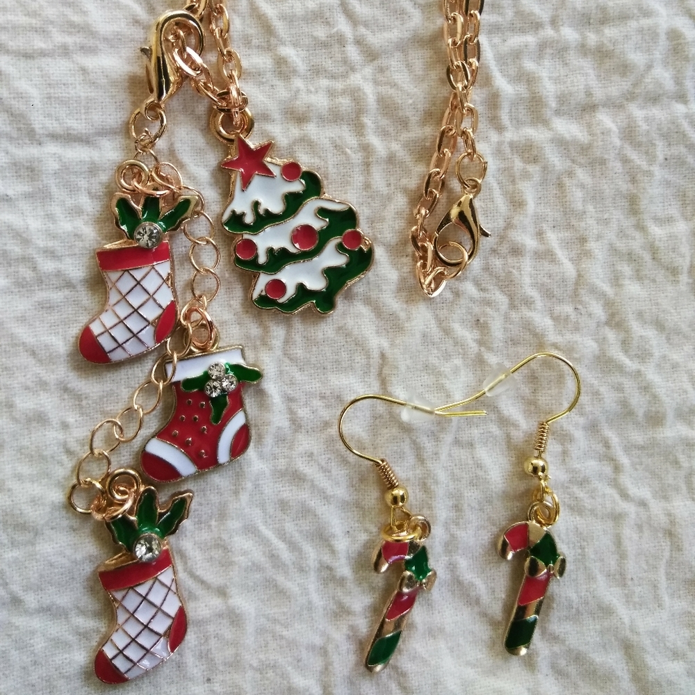 Holiday Jewelry Set